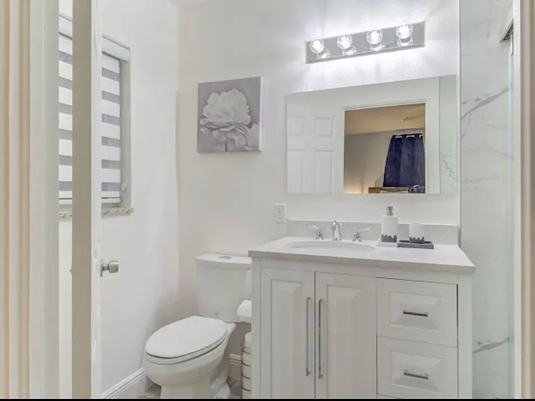 5151 Duhme Rd — Photo 14
