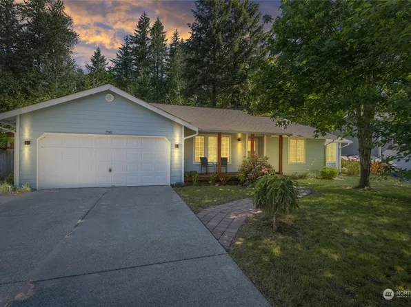 750 Kelsey Lane E, Eatonville, WA 98328