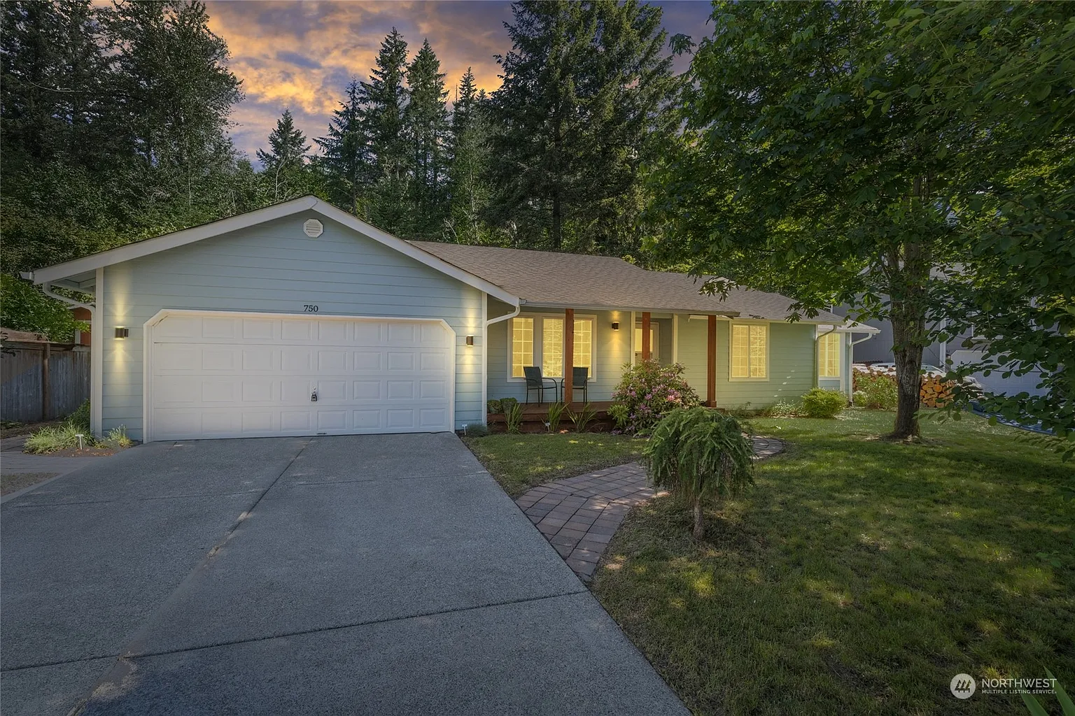 750 Kelsey Lane E photo 1