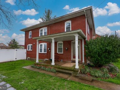 22 E Market St, Lititz, PA, 17543
