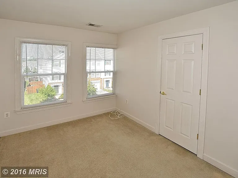 8023 Duck Pond Ter — Photo 18