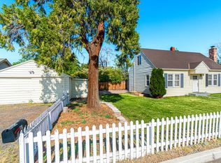 207 SW 12th St, Redmond, OR 97756