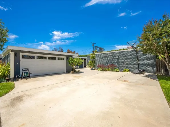 11671 Martha Ann Dr, Los Alamitos, CA 90720