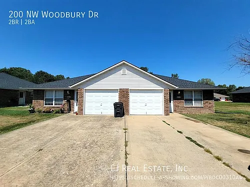 200 NW Woodbury Dr Photo 1 200 NW Woodbury Dr Photo 1
