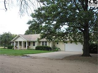 119 Meadow Lane Ave, Buhler, KS 67522