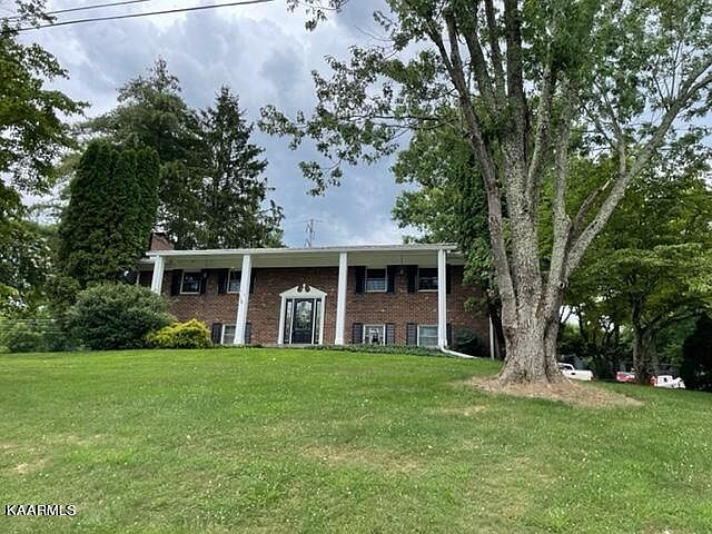 1st image of 918 Lakewood Dr