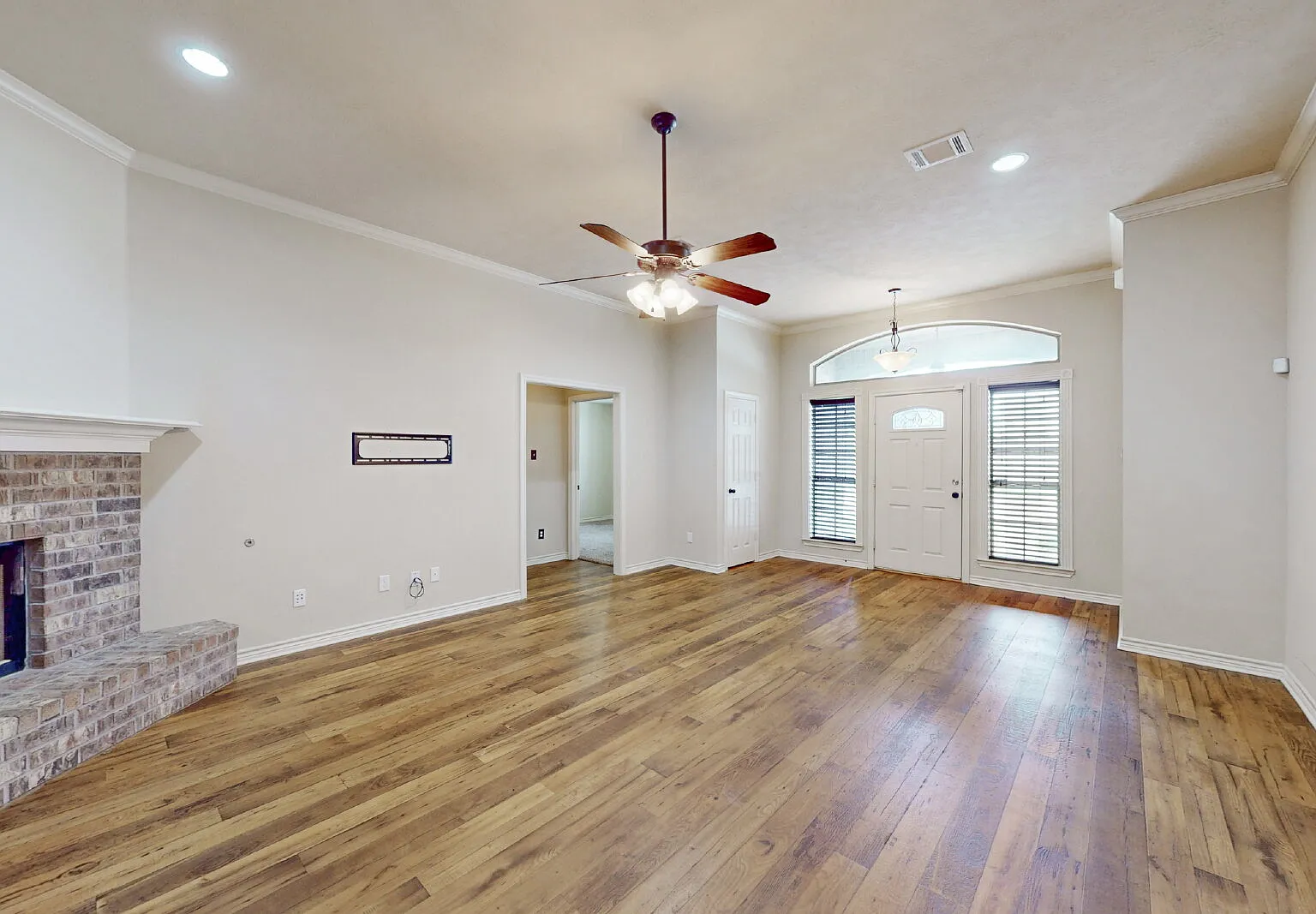 5 bed, 3.0 bath, 2241 sqft, $2,700 — Photo 4