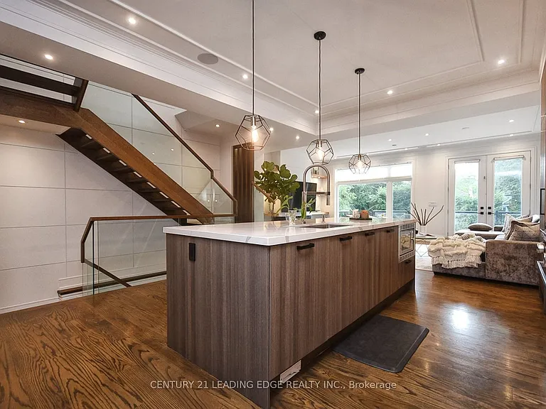119 Stibbard Ave — Photo 12