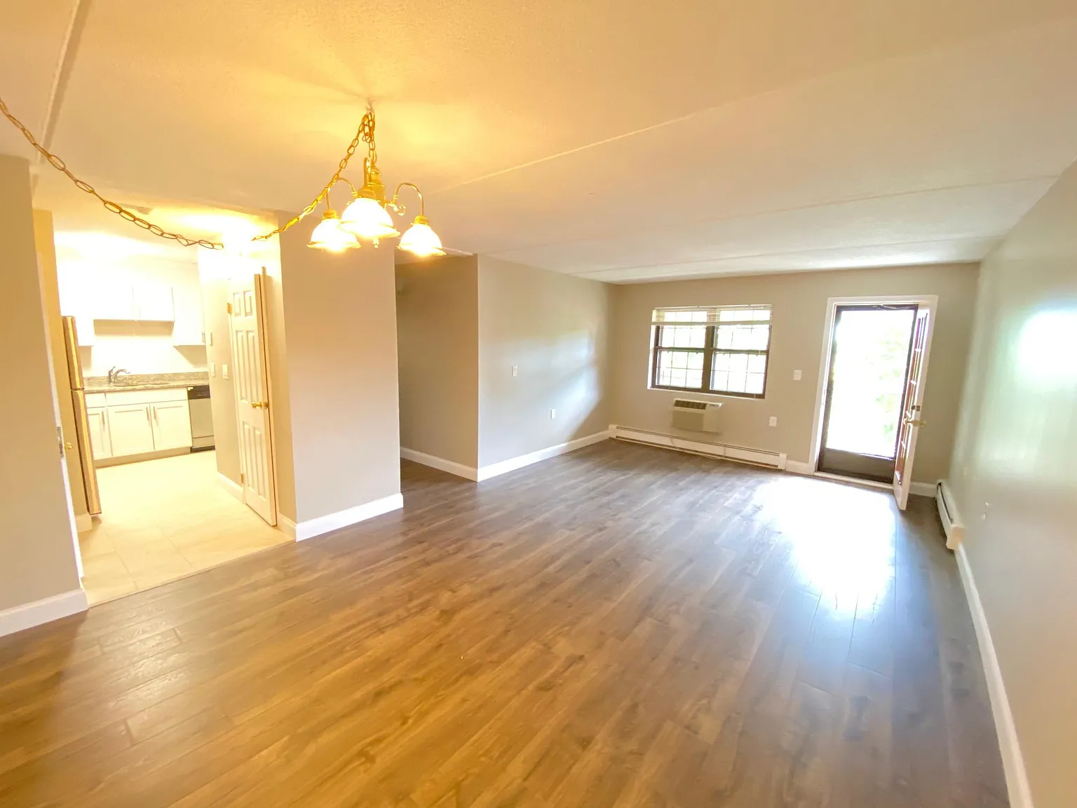 2 bed, $2,900 — Photo 4