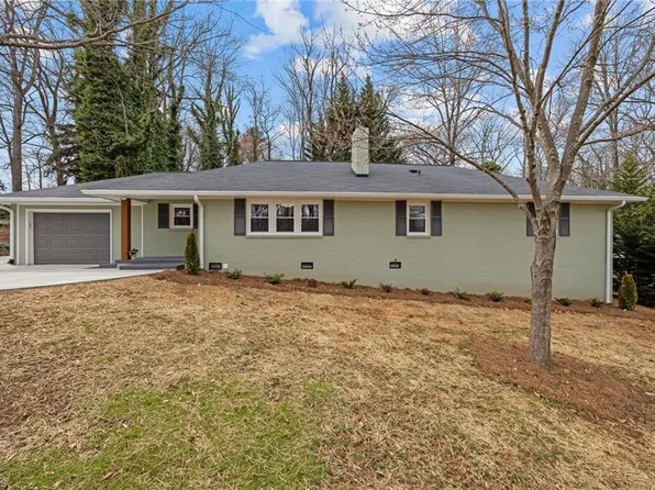 813 Greenwood Dr, Greensboro, NC 27410