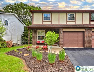 2370 Minnie Ln, Allentown, PA, 18104