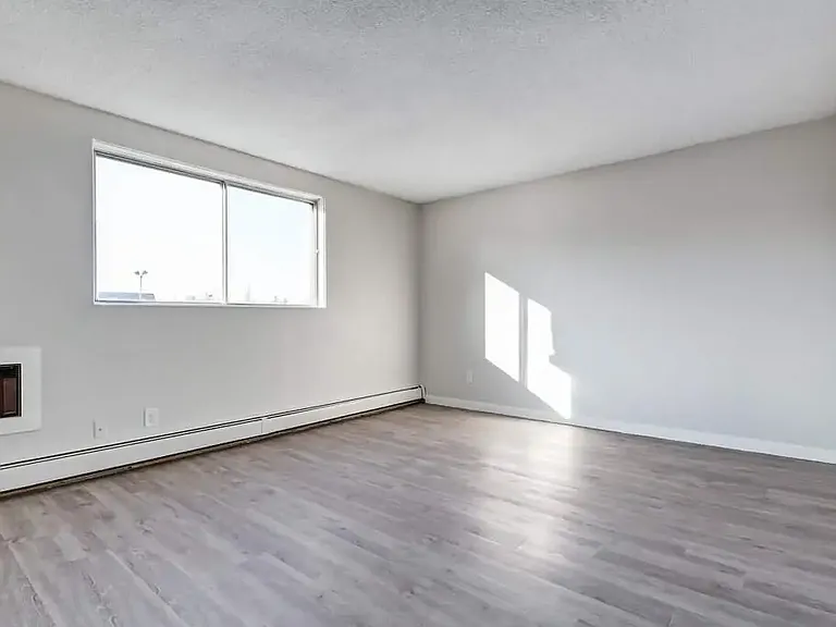 865 Confederation Dr — Photo 16