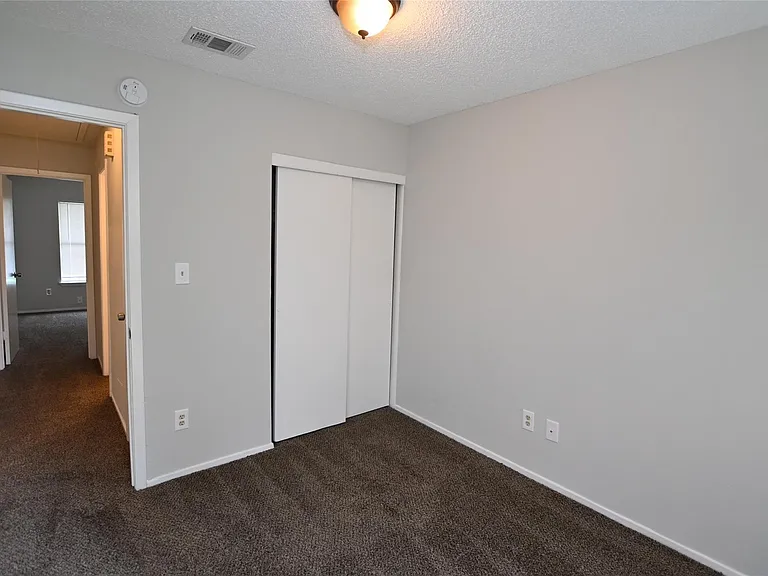6702 Garden Canyon Dr — Photo 8
