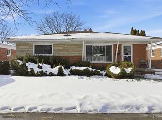 9290 Allen Rd, Allen Park, MI 48101