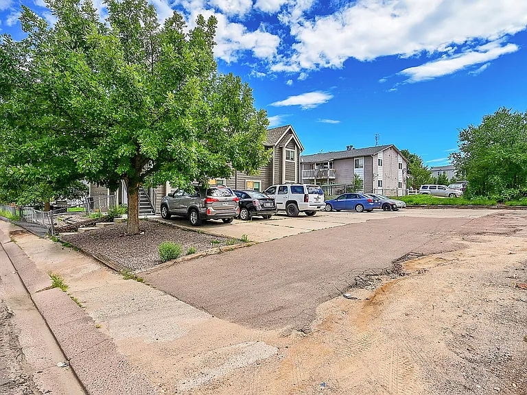 1051 Mazatlan Cir #D — Photo 38
