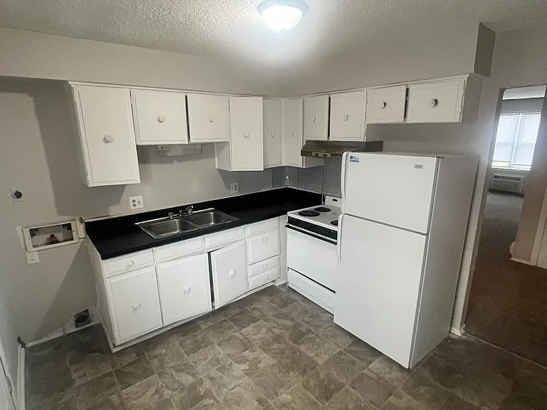 6301 Reed Rd #1 — Photo 5