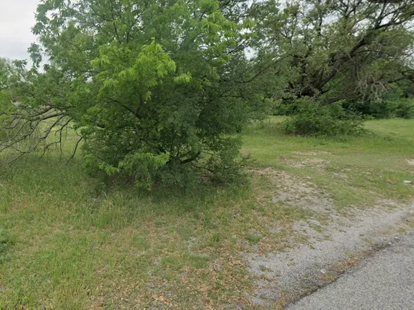 2603 S Shadowood St, Granbury, TX 76048