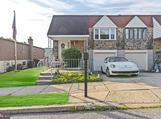 15155 Ina Dr, Philadelphia, PA 19116