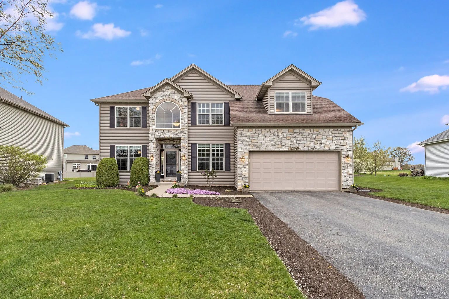 2048 Switchgrass Ln photo 1