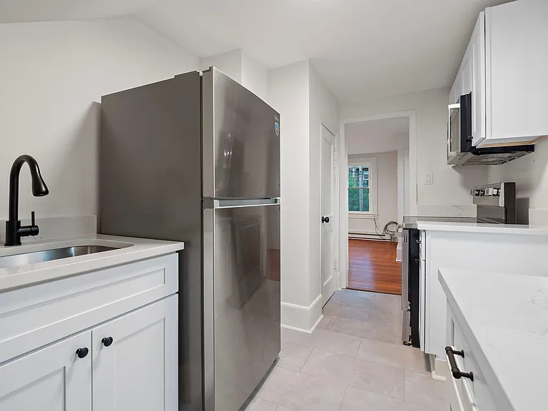 518 Riverland Rd SE — Photo 9