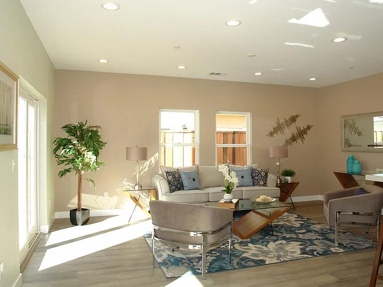830 Civic Center Dr — Photo 15
