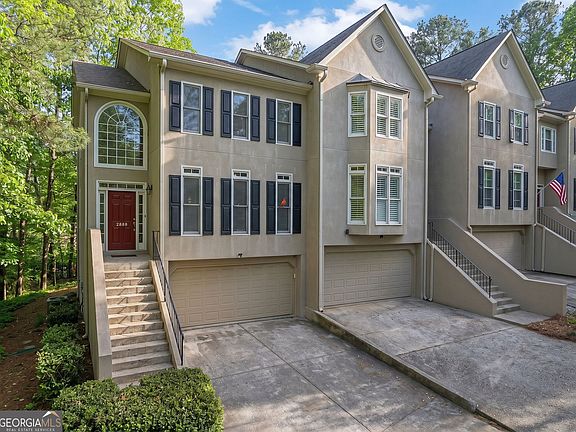 3rd image of 2588 Oakwood Way SE