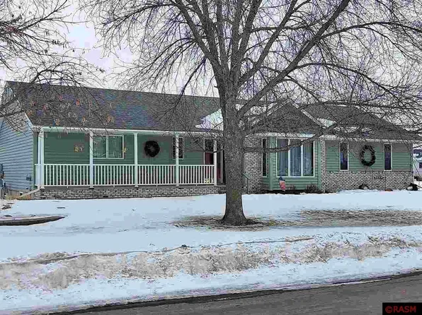 1005 9th St SE, Waseca, MN 56093