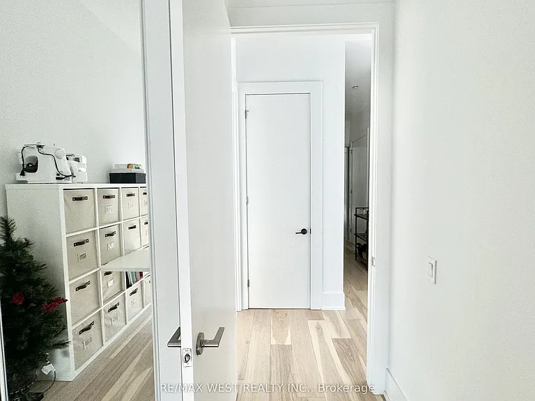 39 Roehampton Ave #4603 — Photo 28