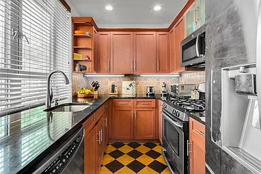 Sold by Park Property Advisors