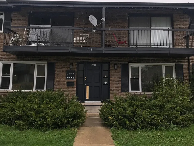 17723 Exchange Ave — Photo 2