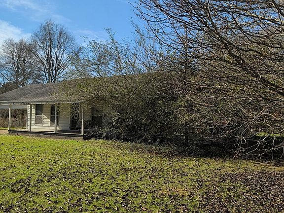2nd image of 260 Gifford Hill Rd