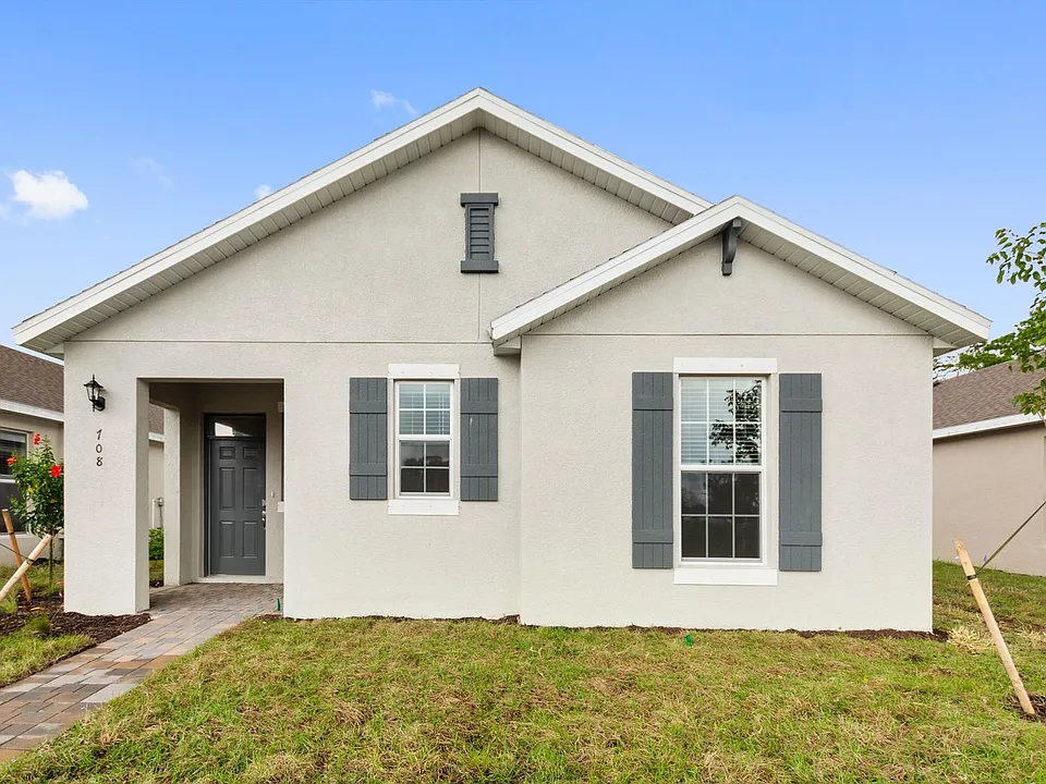708 Treehouse Ln