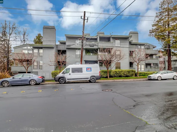 1692 San Miguel Dr, Walnut Creek, CA 94596