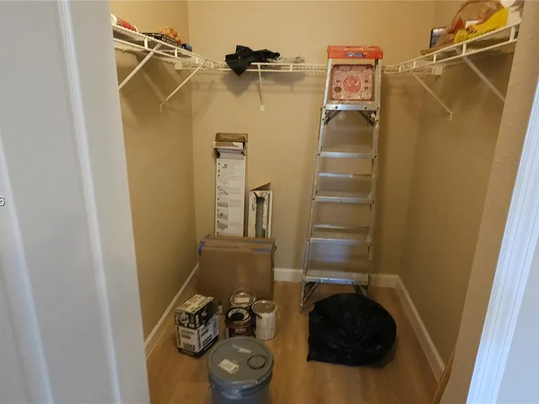 1662 SE 27th Dr #208 — Photo 18