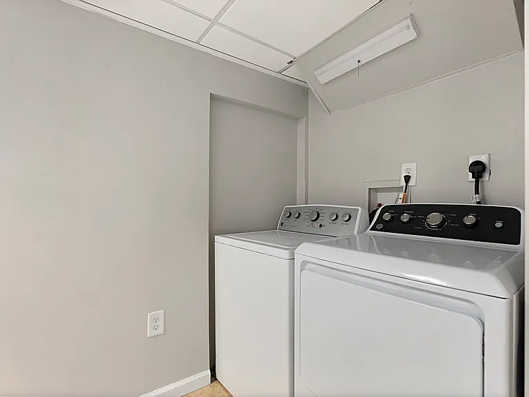 209 Garden Rd — Photo 35