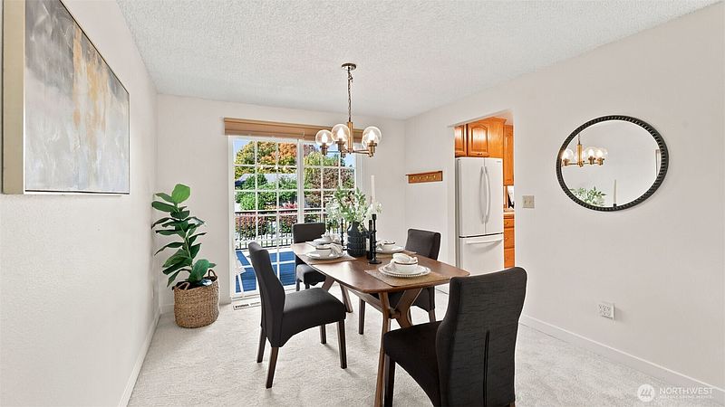 5th image of 15914 SE 176th Place