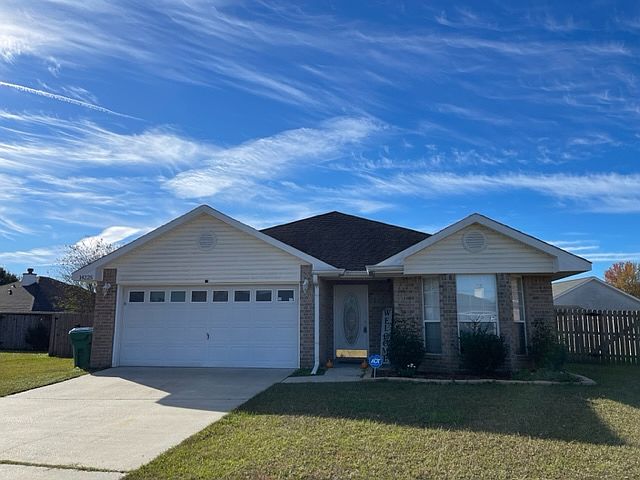 1st image of 14425 Beech Ct