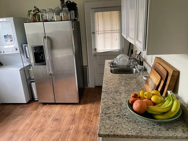 107 Ashley Ave #C — Photo 11