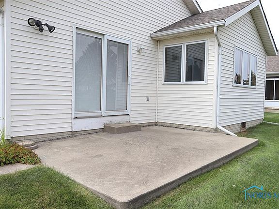 4th image of 4459 Clearwater Dr E