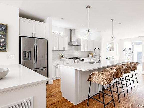 5th image of 3960 Wyandot Street