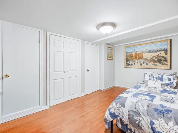 1569 East 34th Street image 17 of 21