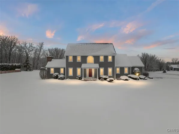 11 Kimberlee Dr, Canastota, NY 13032