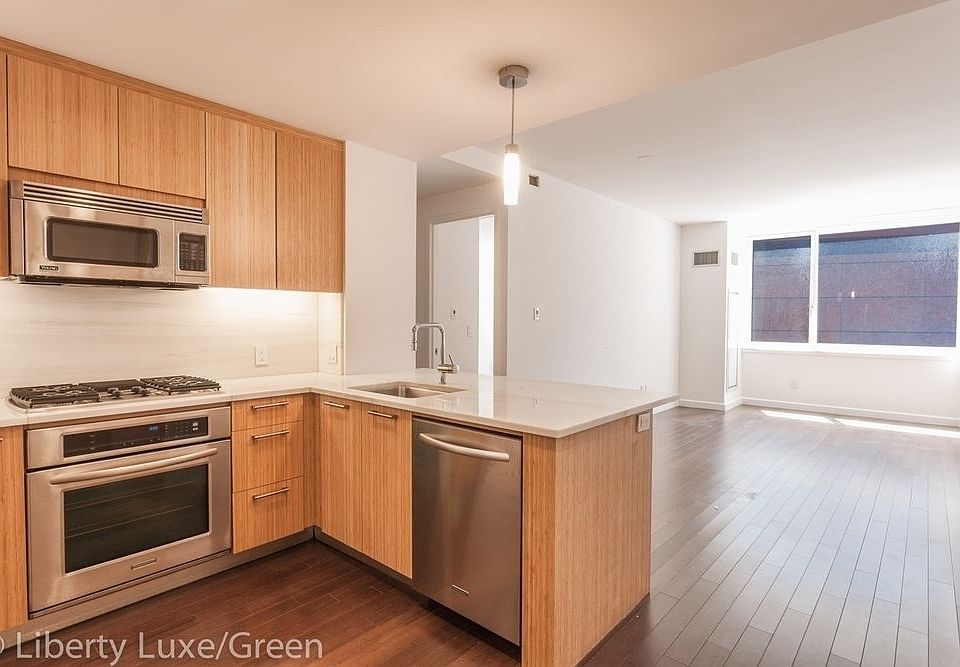 1st image of 200 N End Ave APT 12r
