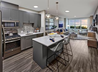 949 Bonnel Ct #311, Union, NJ 07083