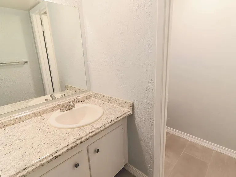 4800 N Stanton St #183 — Photo 8
