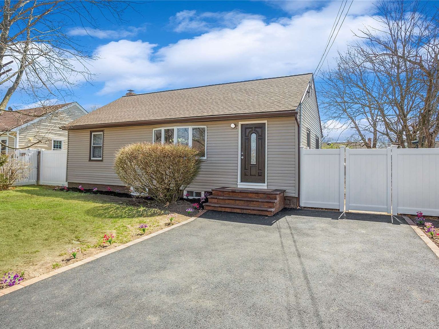 114 Davidson Street, Wyandanch, NY 11798 Zillow