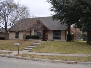 705 Maple Glen Dr, Garland, TX 75043