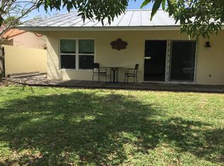 13 Tarpon Dr, Vero Beach, FL 32960