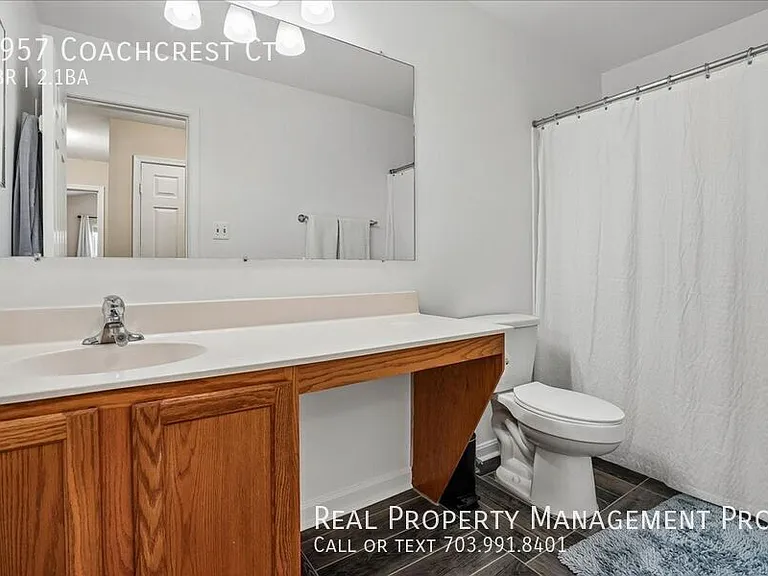 7957 Coachcrest Ct — Photo 17