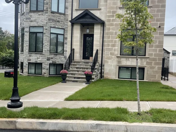 10 Torrice Loop, Staten Island, NY 10309